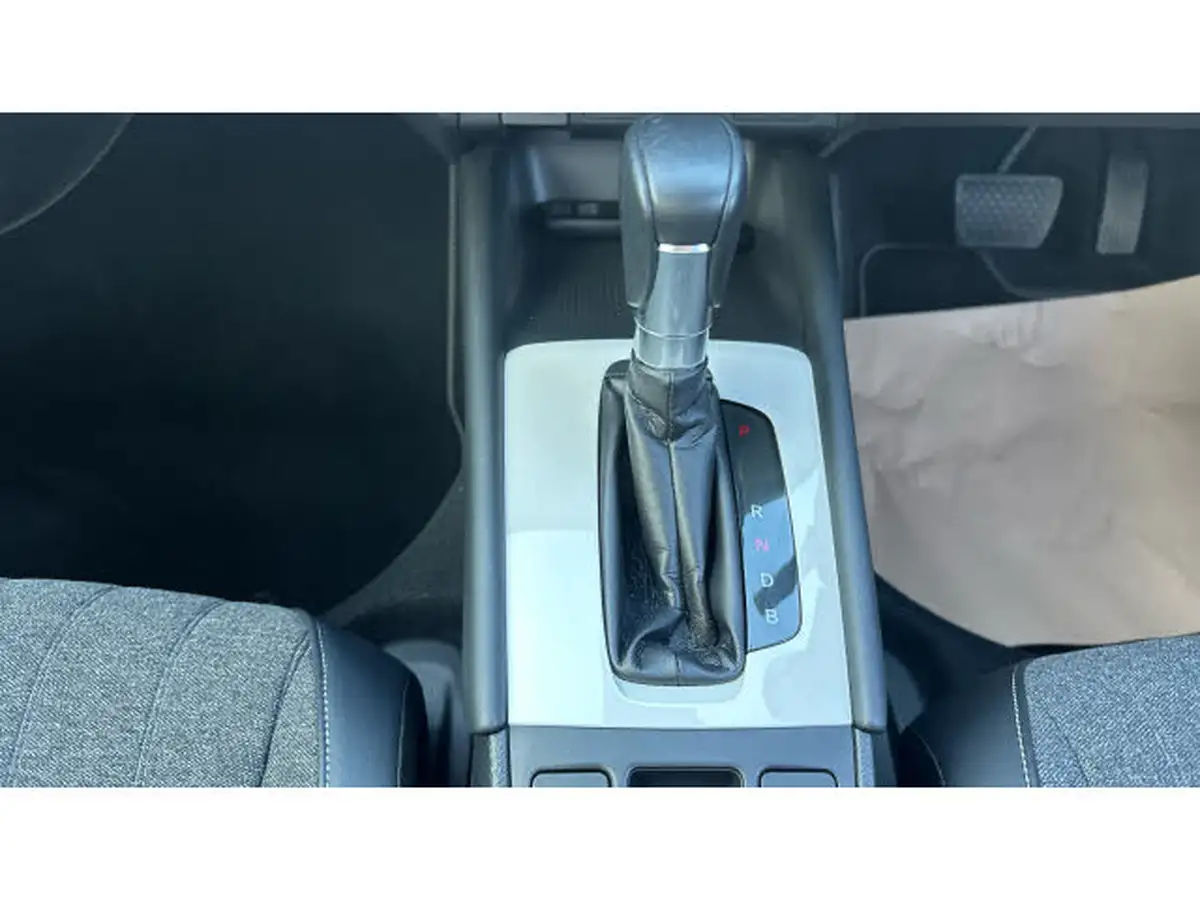 2021-honda-jazz-15-i-mmd-ex-107ps-big-12
