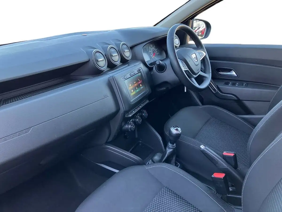 2021-dacia-duster-10-tce-comfort-90bhp-station-wagon-5d-big-14