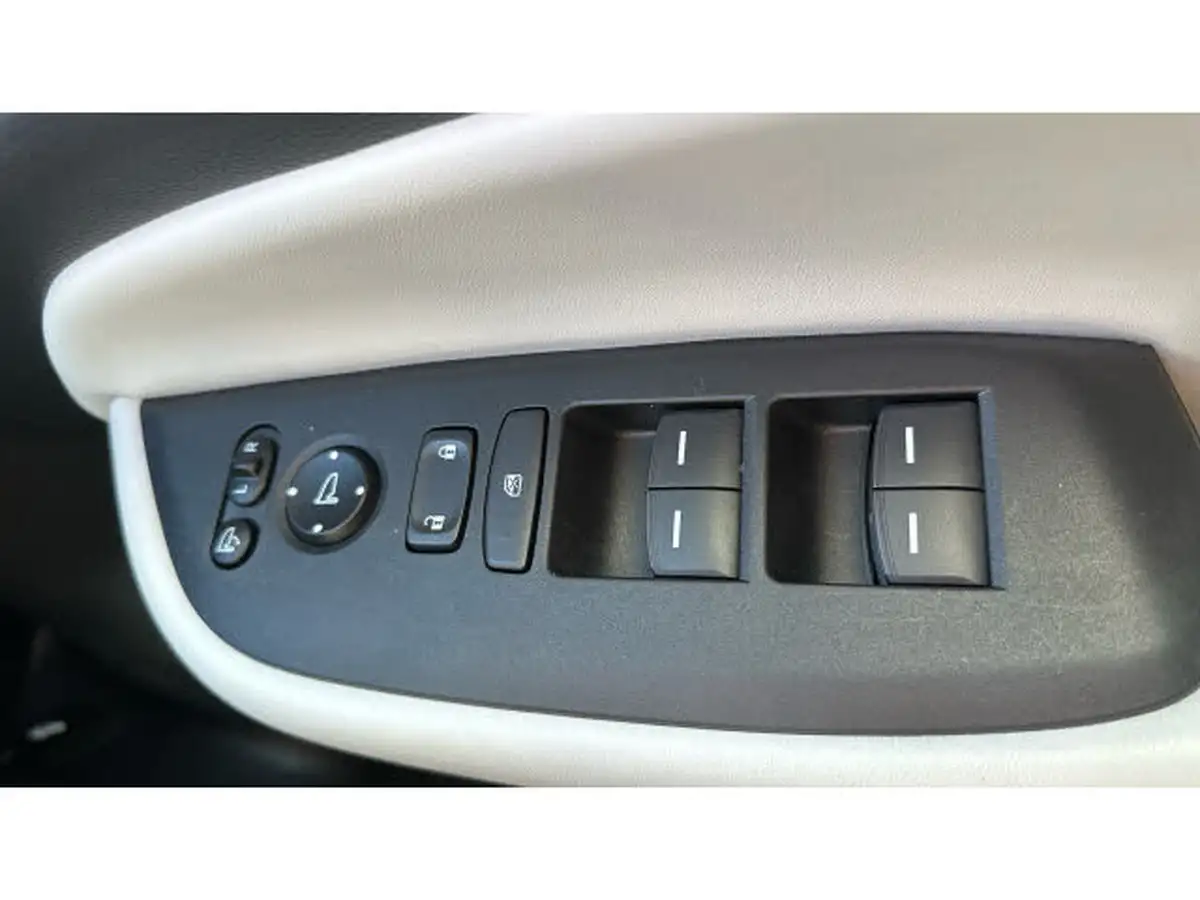 2022-honda-jazz-15-i-mmd-ex-107ps-big-33