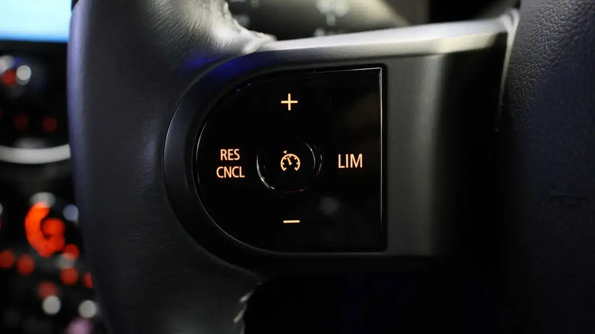 2023-mini-cooper-15-cooper-exclusive-premium-auto-hatchback-5d-auto-big-22