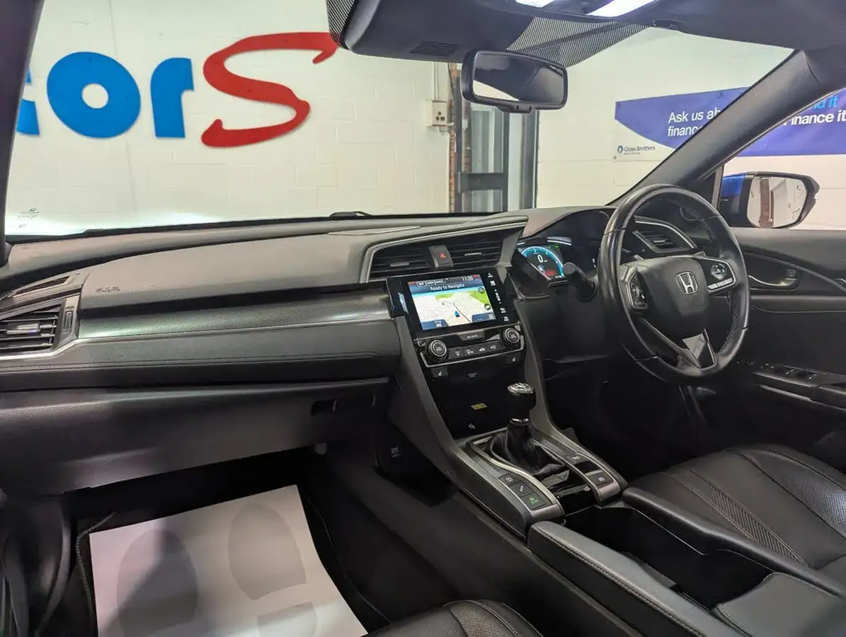2018-honda-civic-16-i-dtec-ex-ss-hatchback-5d-big-6