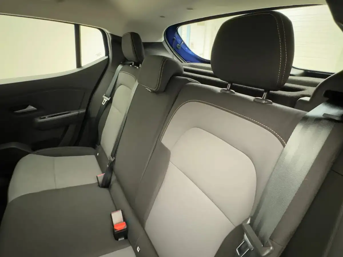 2024-dacia-sandero-stepway-10-tce-extreme-90bhp-big-11