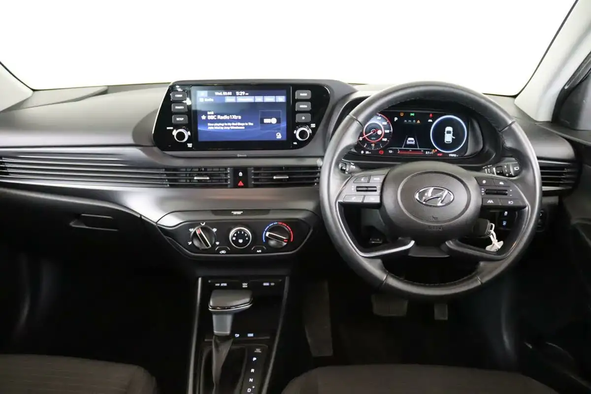 2021-hyundai-i20-10-t-gdi-se-connect-dct-big-14