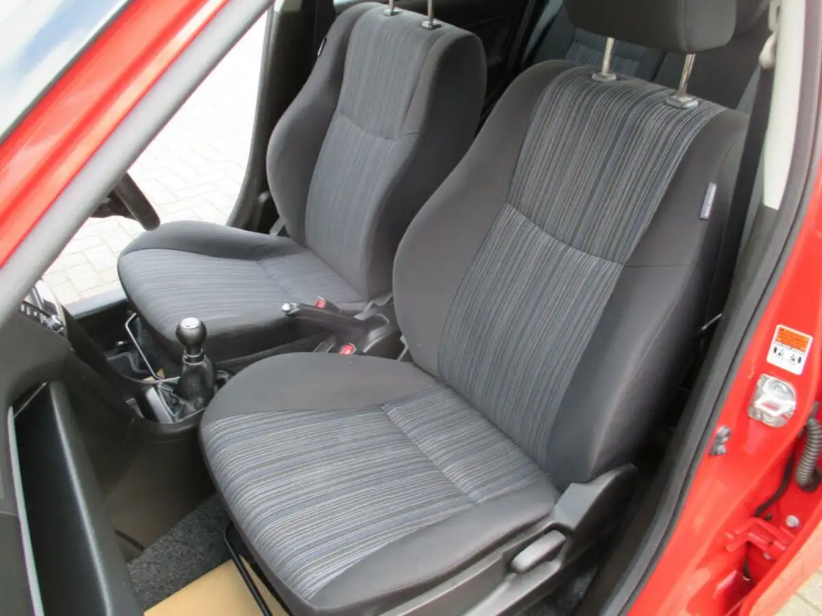 2016-suzuki-swift-12-sz3-5d-big-21