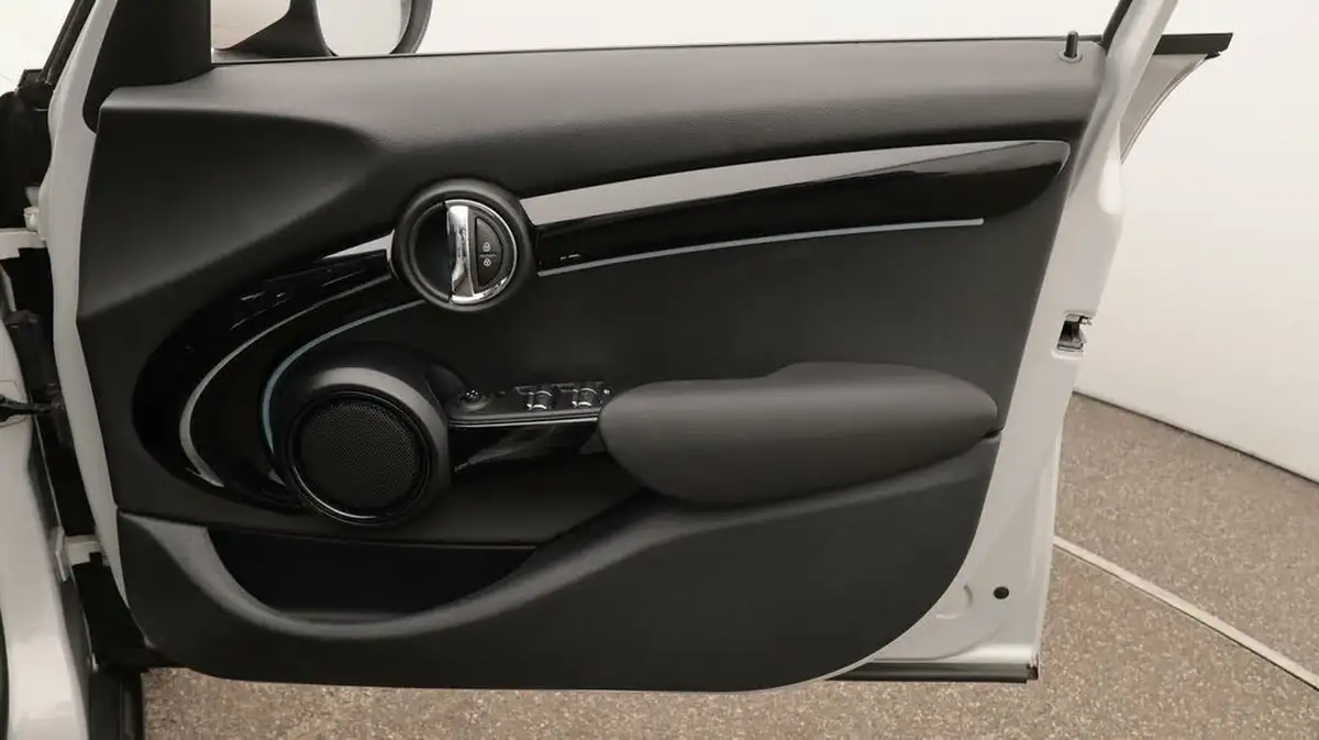 2021-mini-cooper-15-cooper-classic-hatchback-5d-auto-big-15