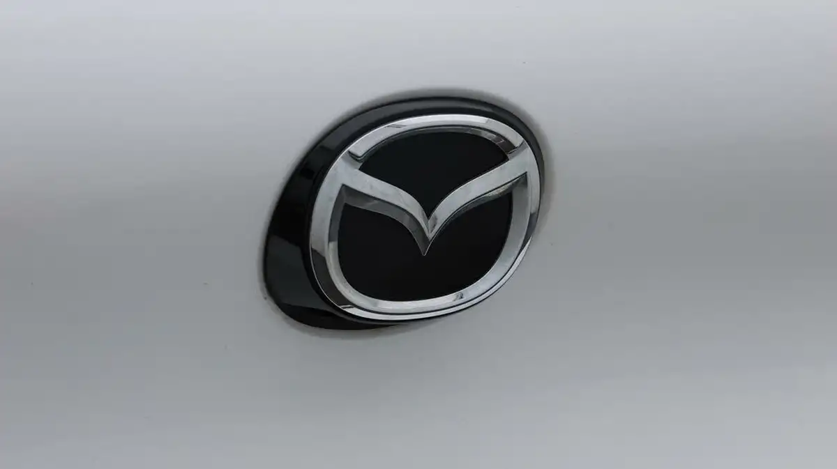 2021-mazda-mazda3-20-sport-lux-122ps-hatchback-5d-big-21