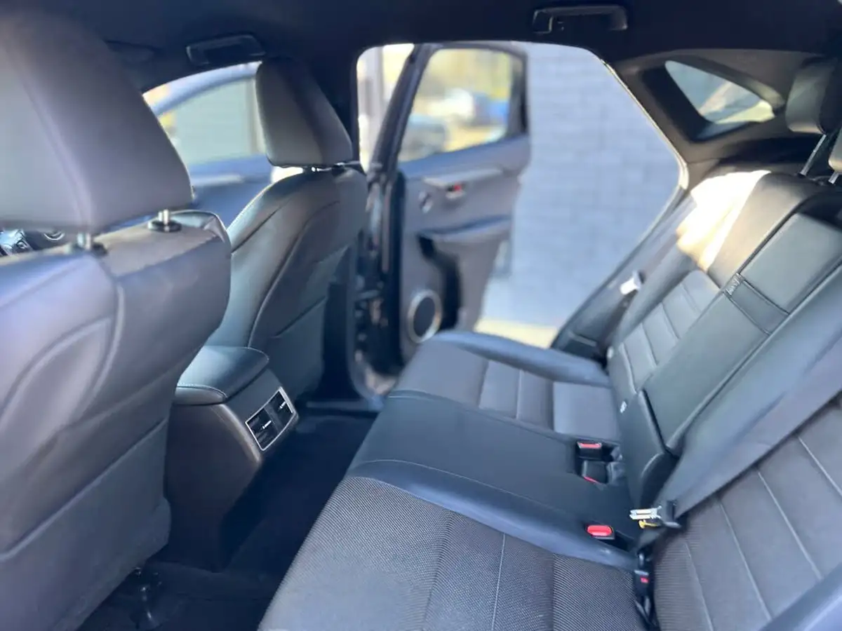 2017-lexus-nx-300h-25-f-sport-p-navipan-big-11