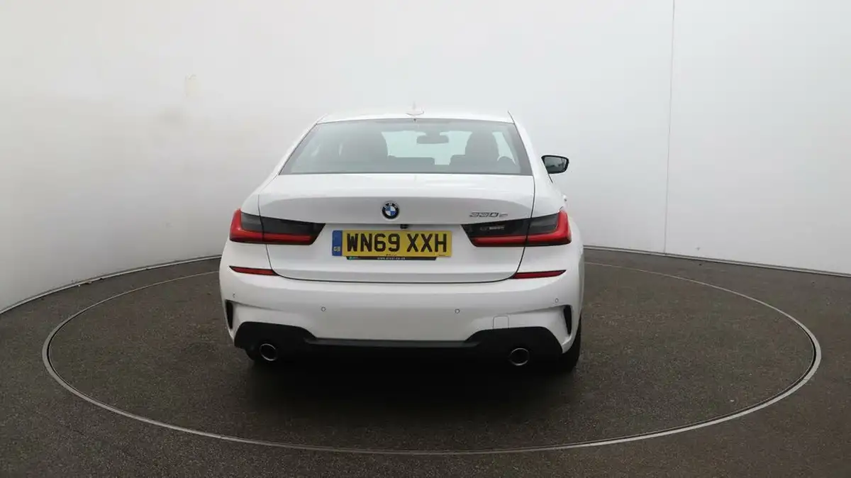 2019-bmw-3-series-20-330e-m-sport-plus-pack-big-54