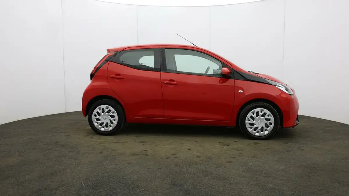 2019-toyota-aygo-10-vvt-i-x-play-big-49