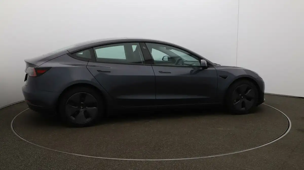 2021-tesla-model-3-e-long-range-awd-big-49