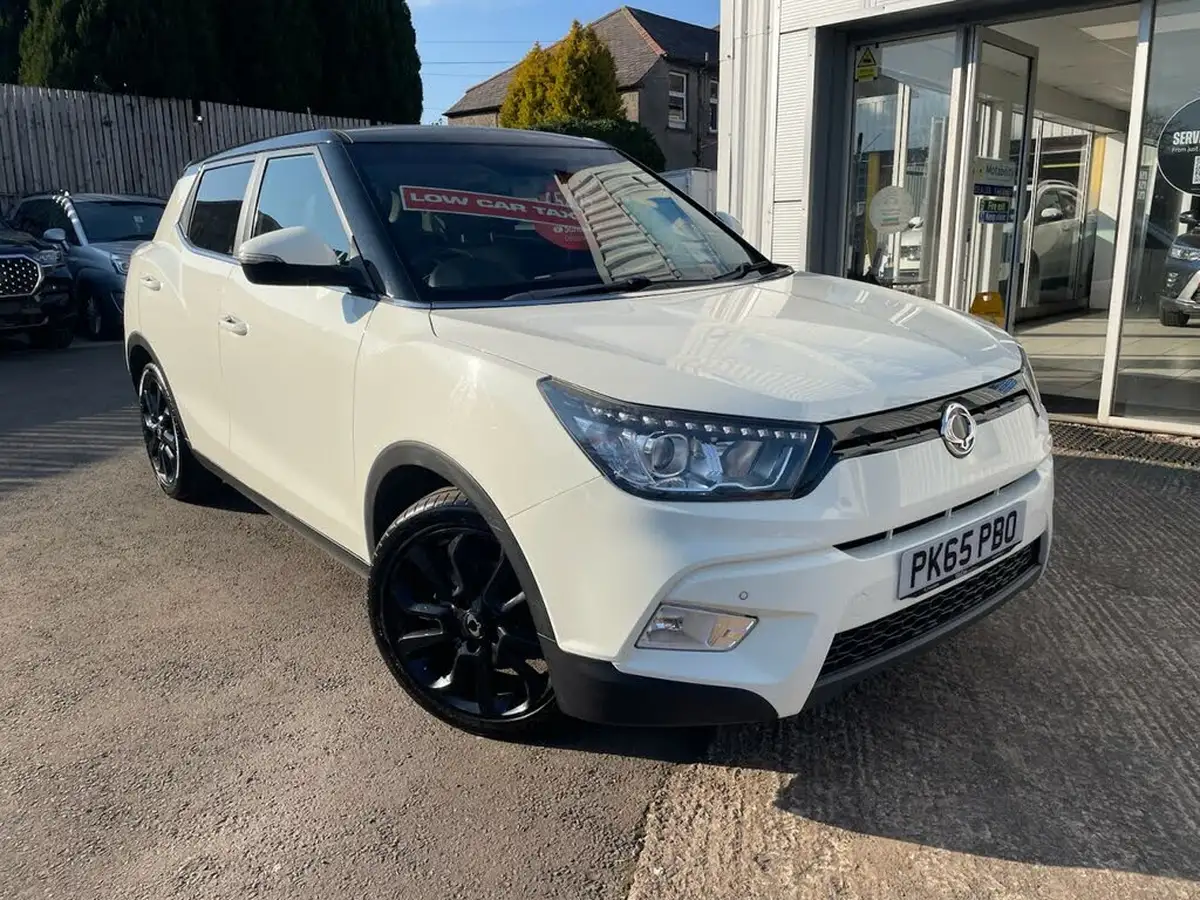 2015-kgm-ssangyong-tivoli-16td-elx-2wd-big-0