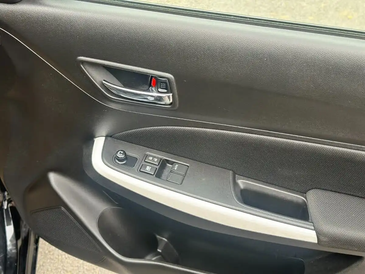 2020-suzuki-swift-12-dualjet-sz3-90ps-hybrid-big-17