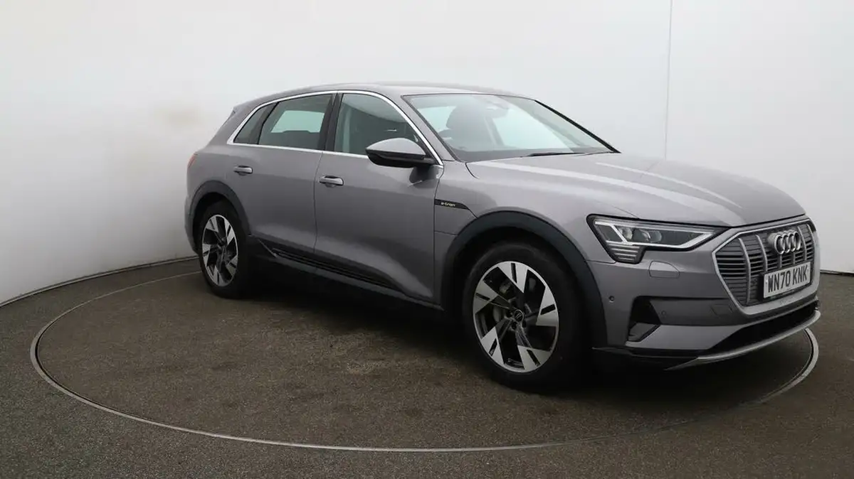 2020-audi-e-tron-50e-sport-big-38
