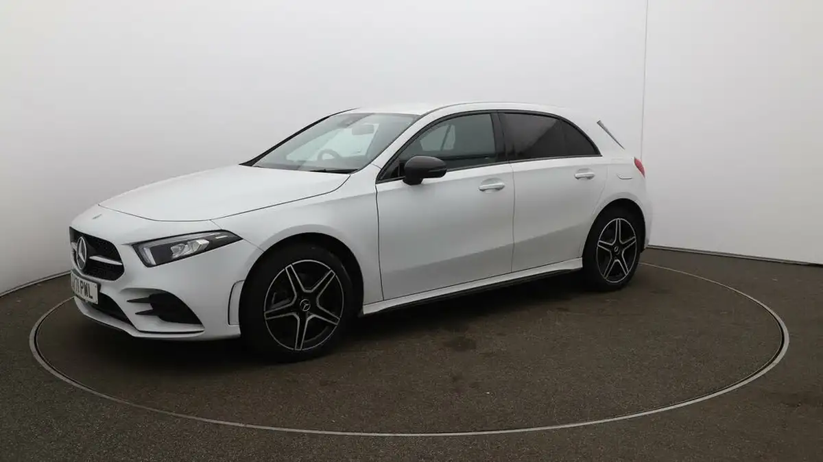 2021-mercedes-benz-a-class-13-a250e-amg-line-edition-hatchback-5d-big-58