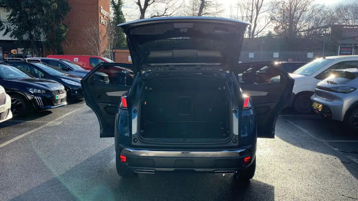 2021-peugeot-3008-suv-12-puretech-gt-big-55