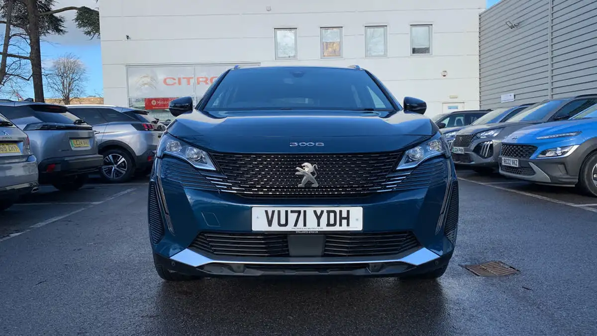2021-peugeot-3008-suv-12-puretech-gt-big-7