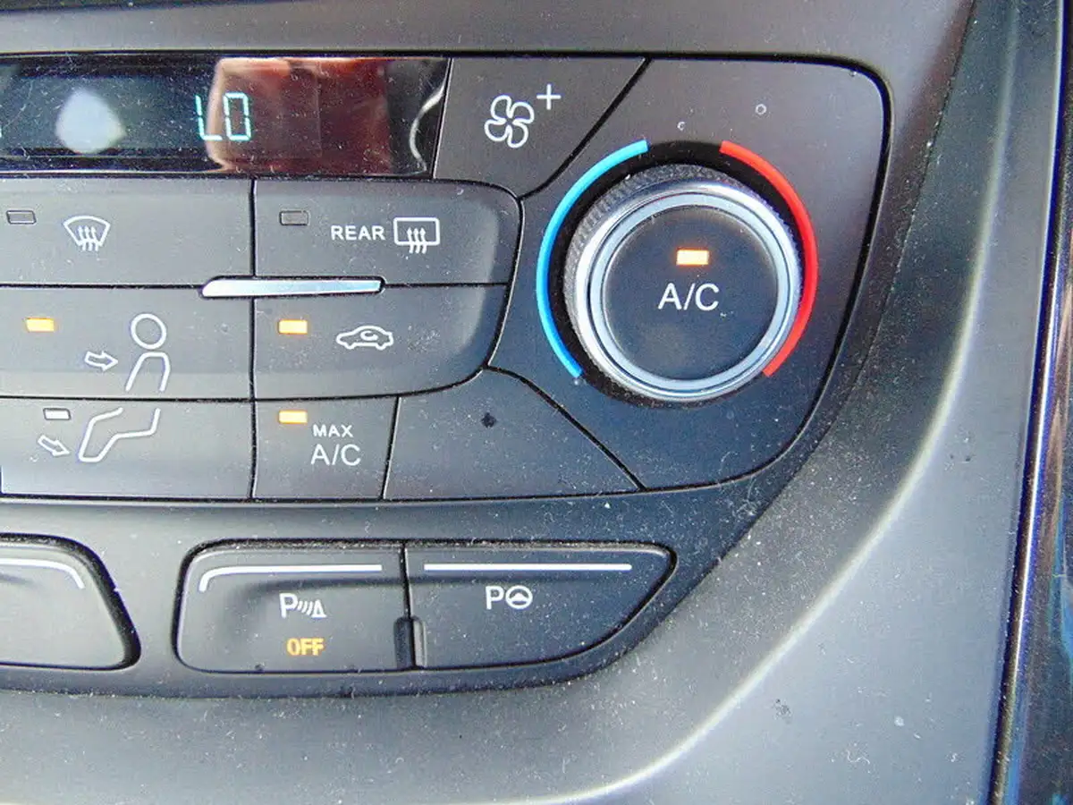 2020-ford-kuga-20tdci-st-line-150ps-big-25