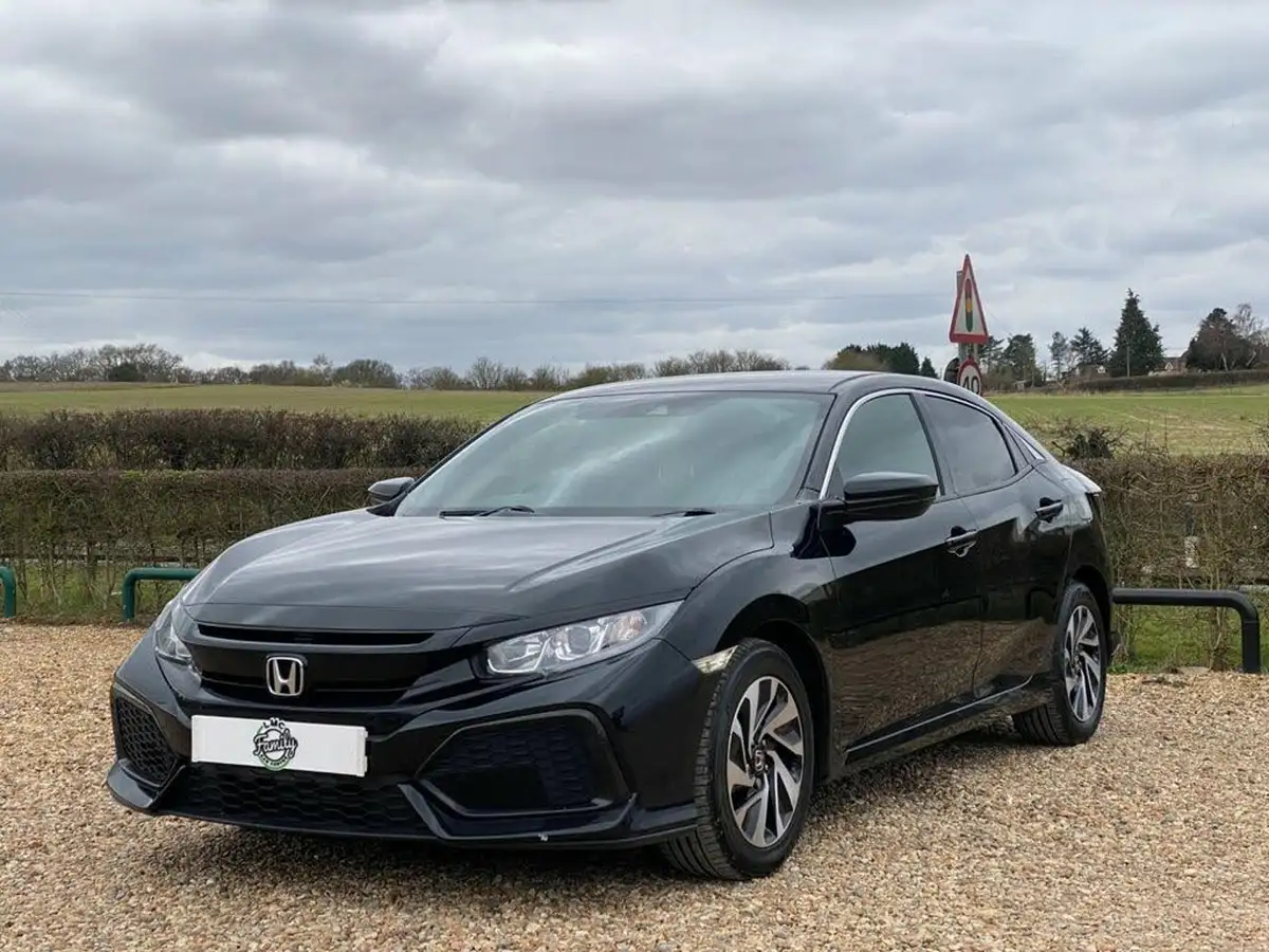 2018-honda-civic-10-vtec-turbo-se-129ps-hatchback-5d-big-3