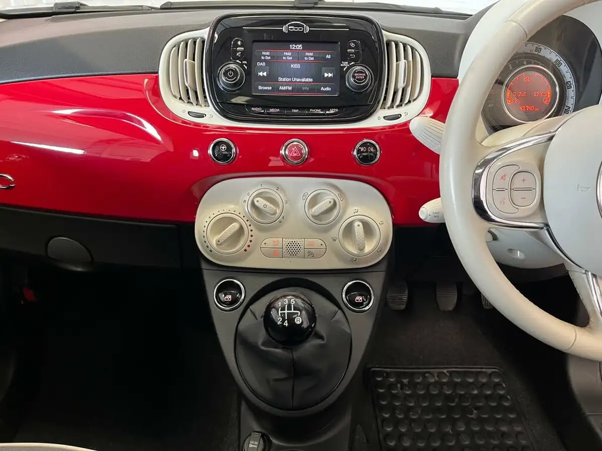 2019-fiat-500-12-lounge-ss-big-23