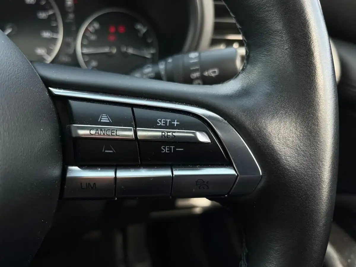 2022-mazda-mazda3-20-gt-sport-tech-edition-186ps-hatchback-5d-big-39