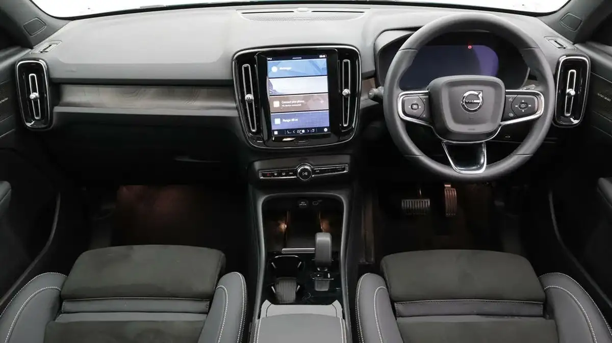 2023-volvo-c40-e-recharge-ultimate-228bhp-big-13