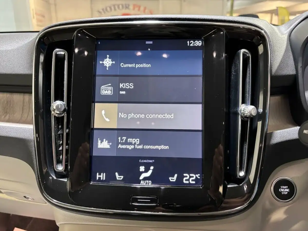 2020-volvo-xc40-20td-d3-inscription-pro-geartronic-big-24