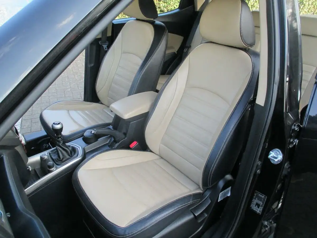 2016-kgm-ssangyong-tivoli-16-ex-big-22