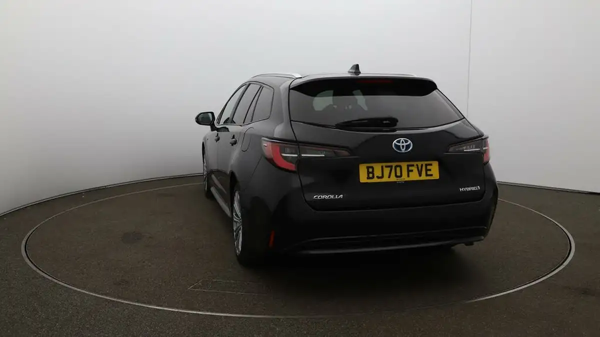 2021-toyota-corolla-18-vvt-i-design-trk-touring-sports-5d-big-52