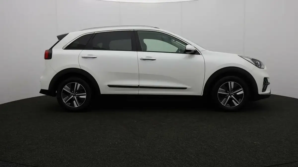 2020-kia-niro-16-gdi-phev-3-big-39