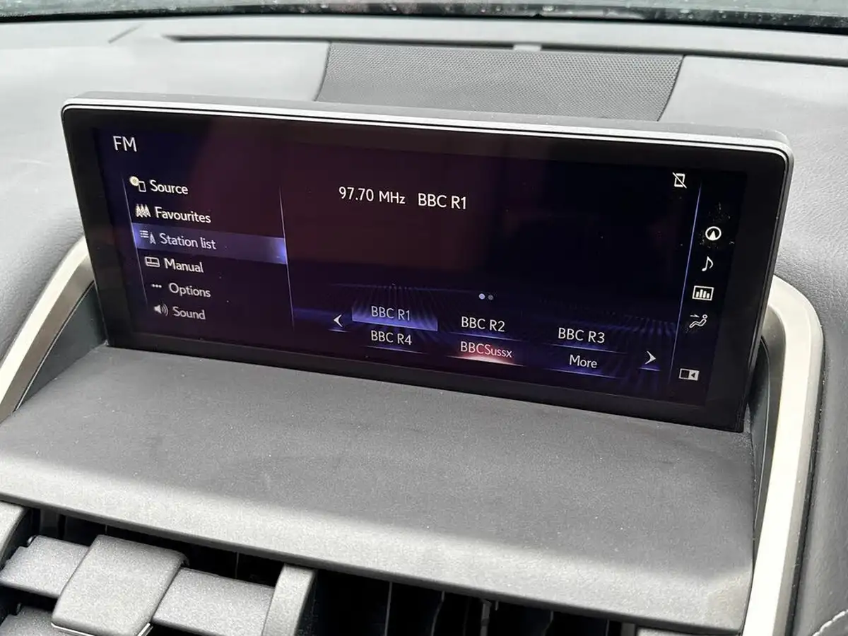 2019-lexus-nx-300h-25-nx-big-18