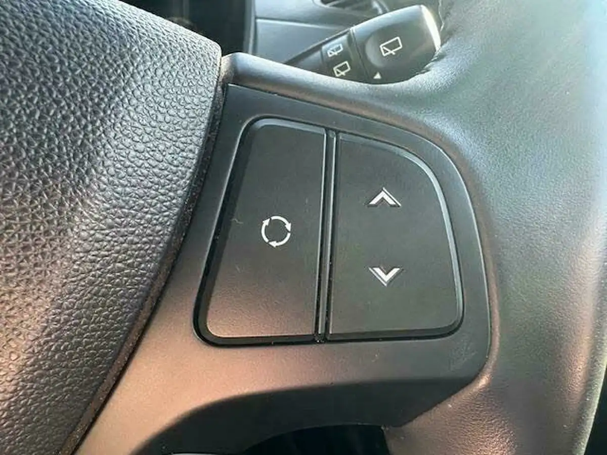 2019-hyundai-i10-12-se-auto-big-14