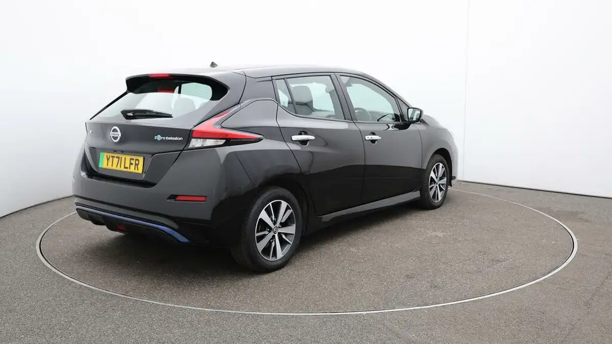 2021-nissan-leaf-e-acenta-big-52