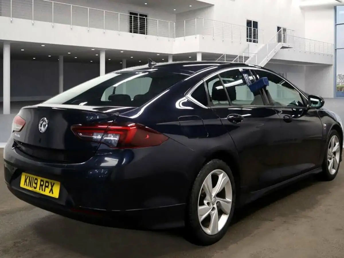 2019-vauxhall-insignia-grand-sport-16td-sri-vx-line-nav-blueinjection-ss-auto-big-3