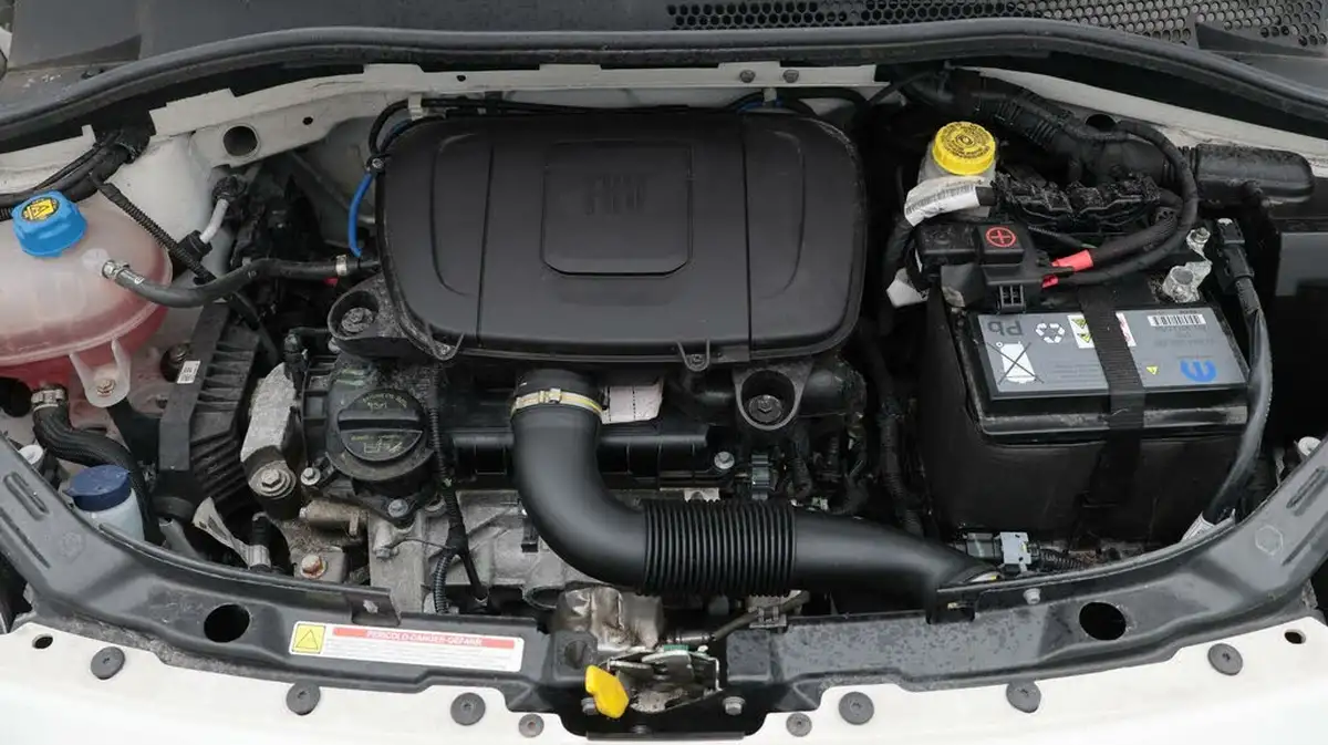 2021-fiat-500-10-dolcevita-big-19