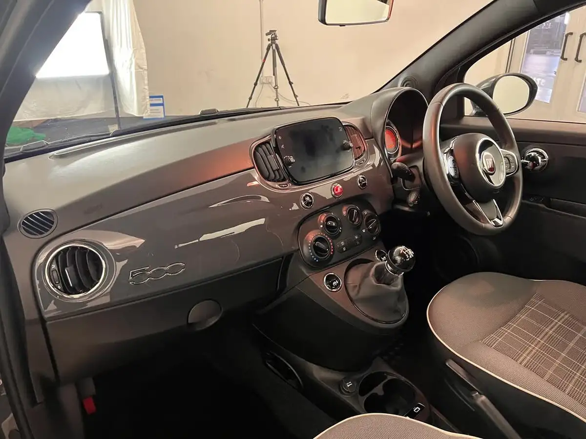 2020-fiat-500-10-lounge-big-21