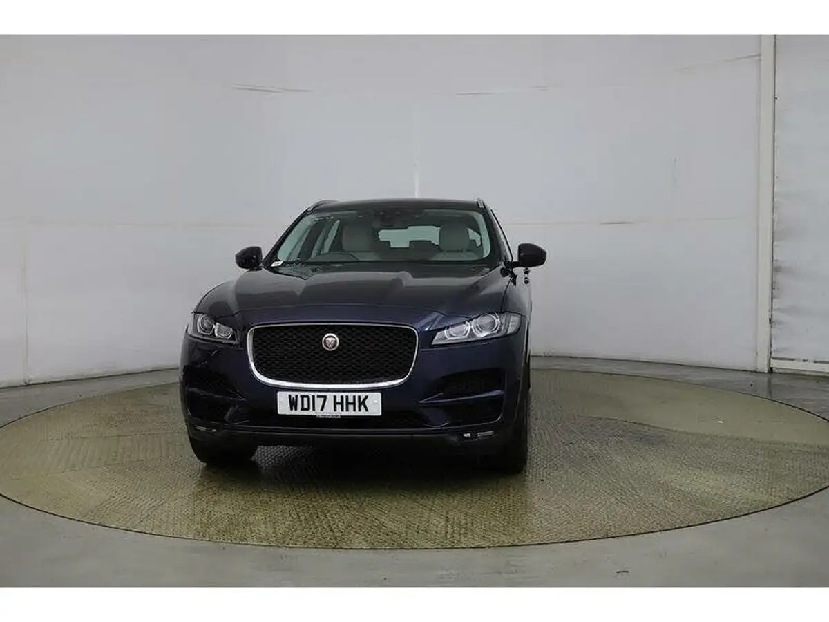 2017-jaguar-f-pace-20i-portfolio-250ps-1997cc-big-5