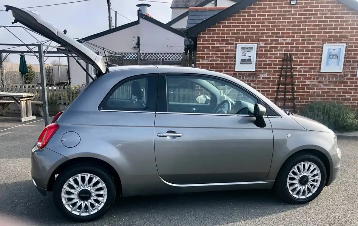 2017-fiat-500-12-lounge-big-17