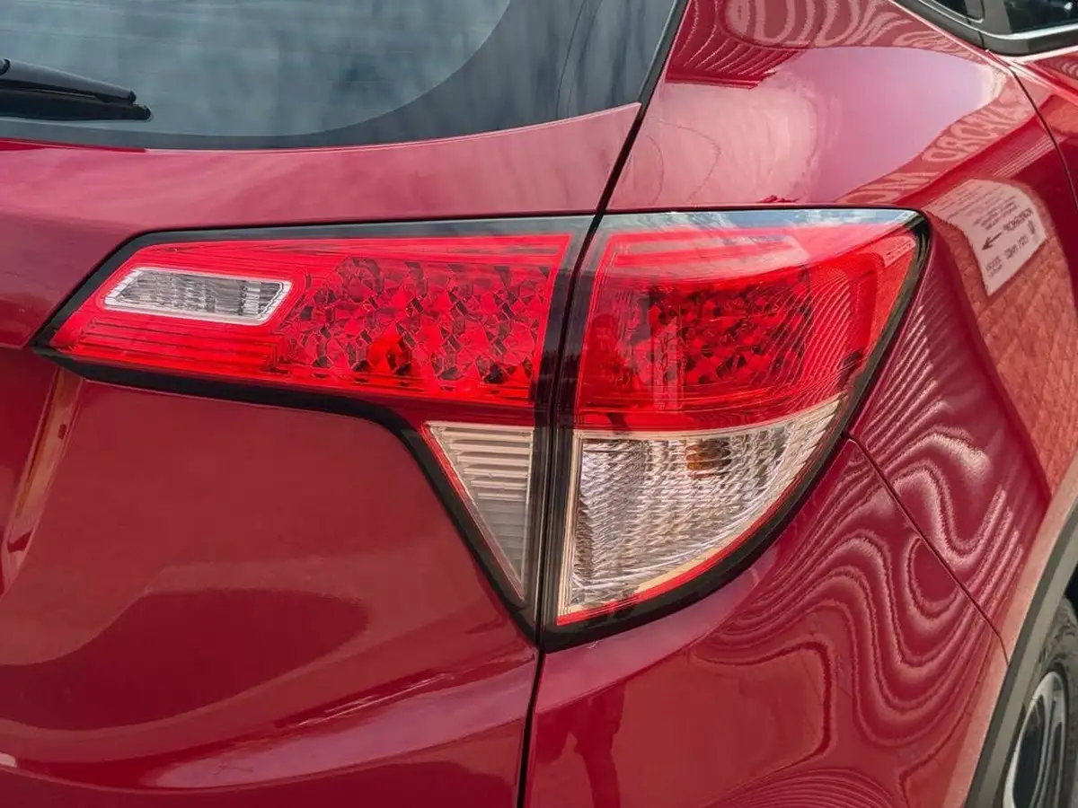 2016-honda-hr-v-16-i-dtec-se-navi-big-54
