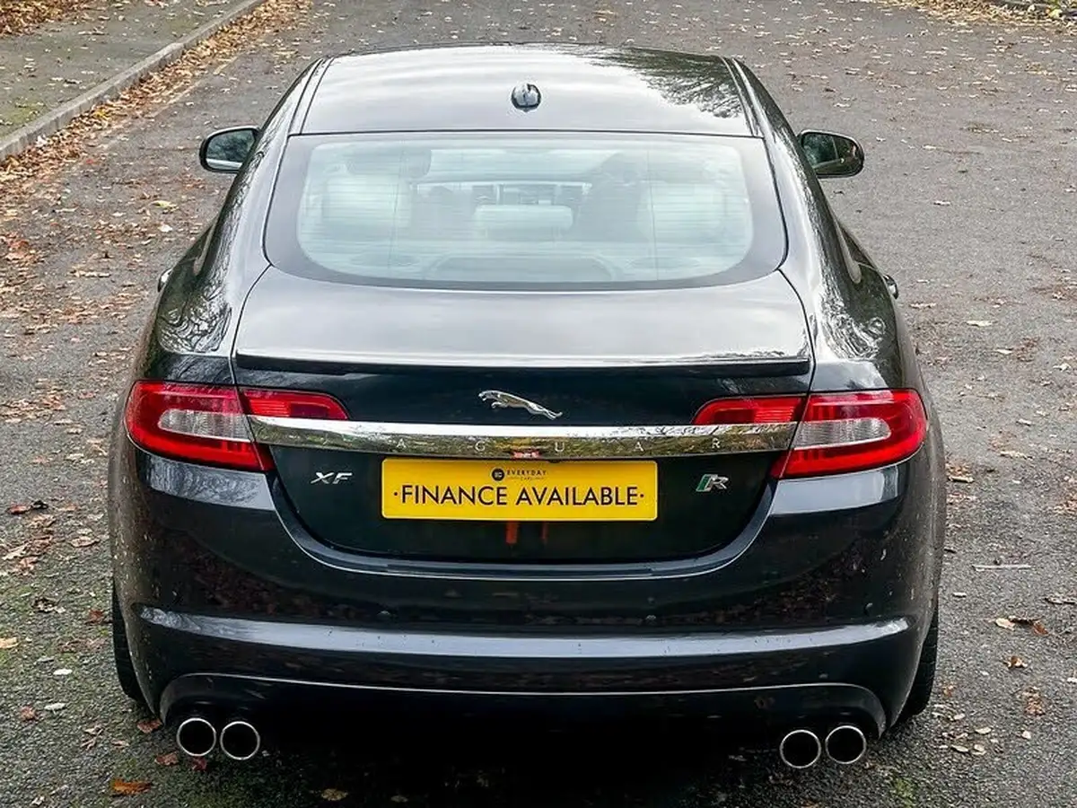 2011-jaguar-xf-50-xfr-big-11