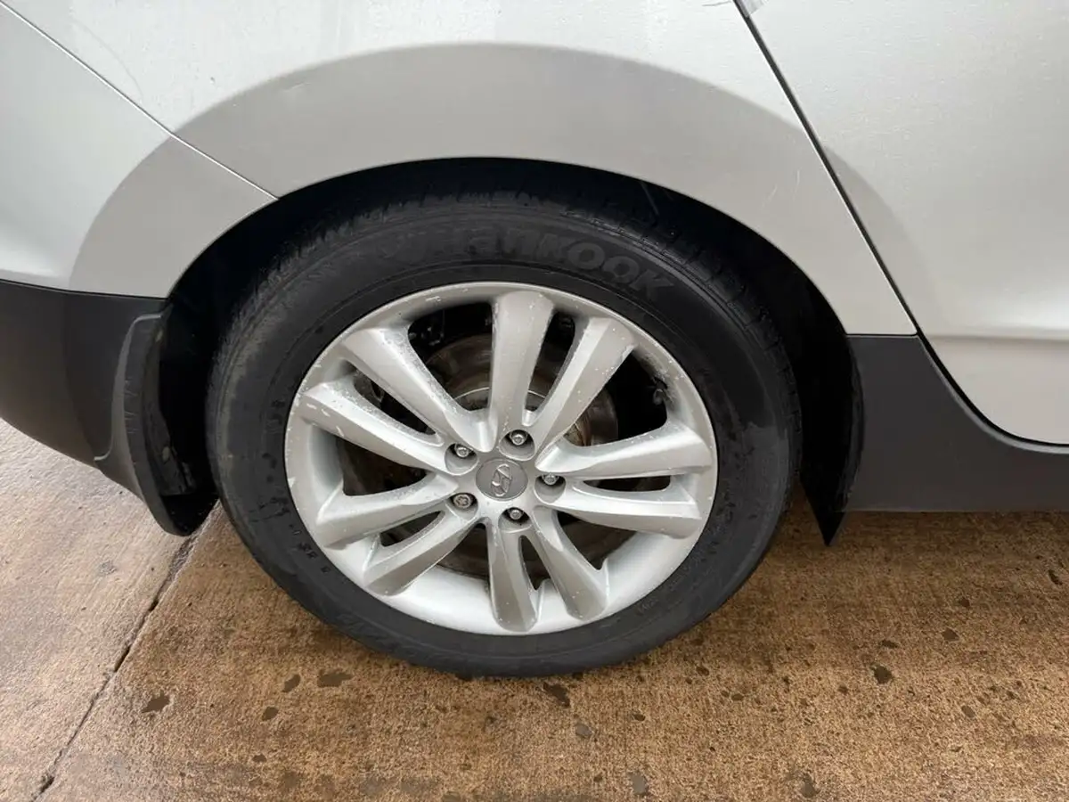 2012-hyundai-ix35-20td-premium-4wd-auto-big-16