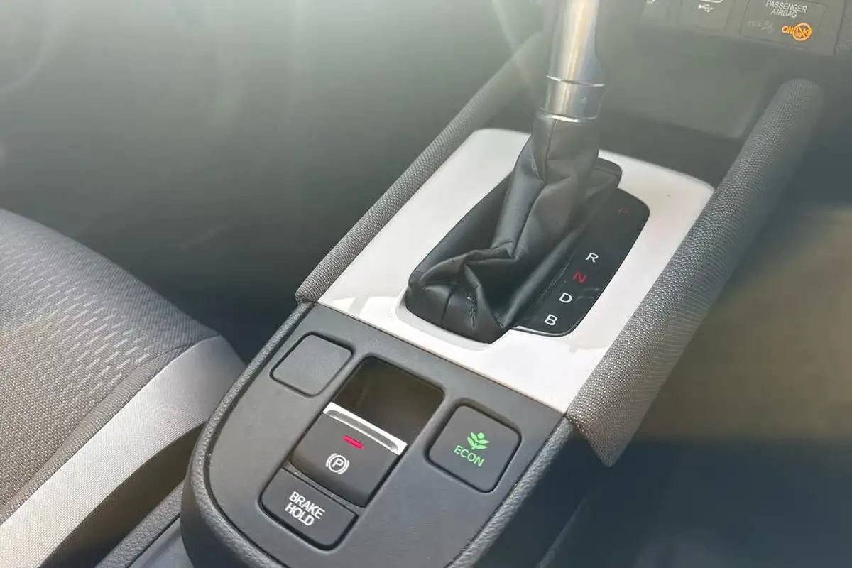 2023-honda-jazz-15-i-mmd-crosstar-ex-big-19