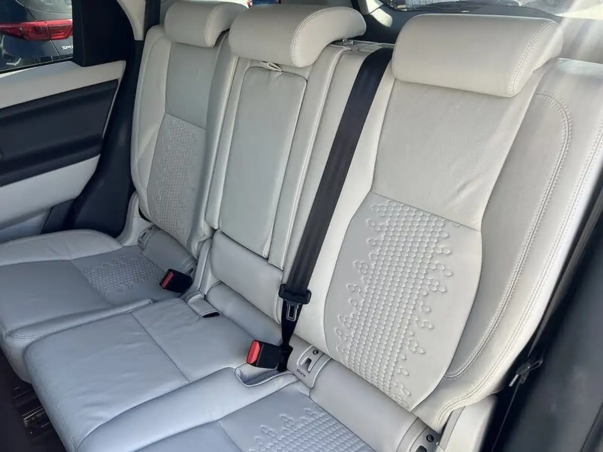 2018-land-rover-discovery-sport-20td4-se-tech-182ps-auto-big-11