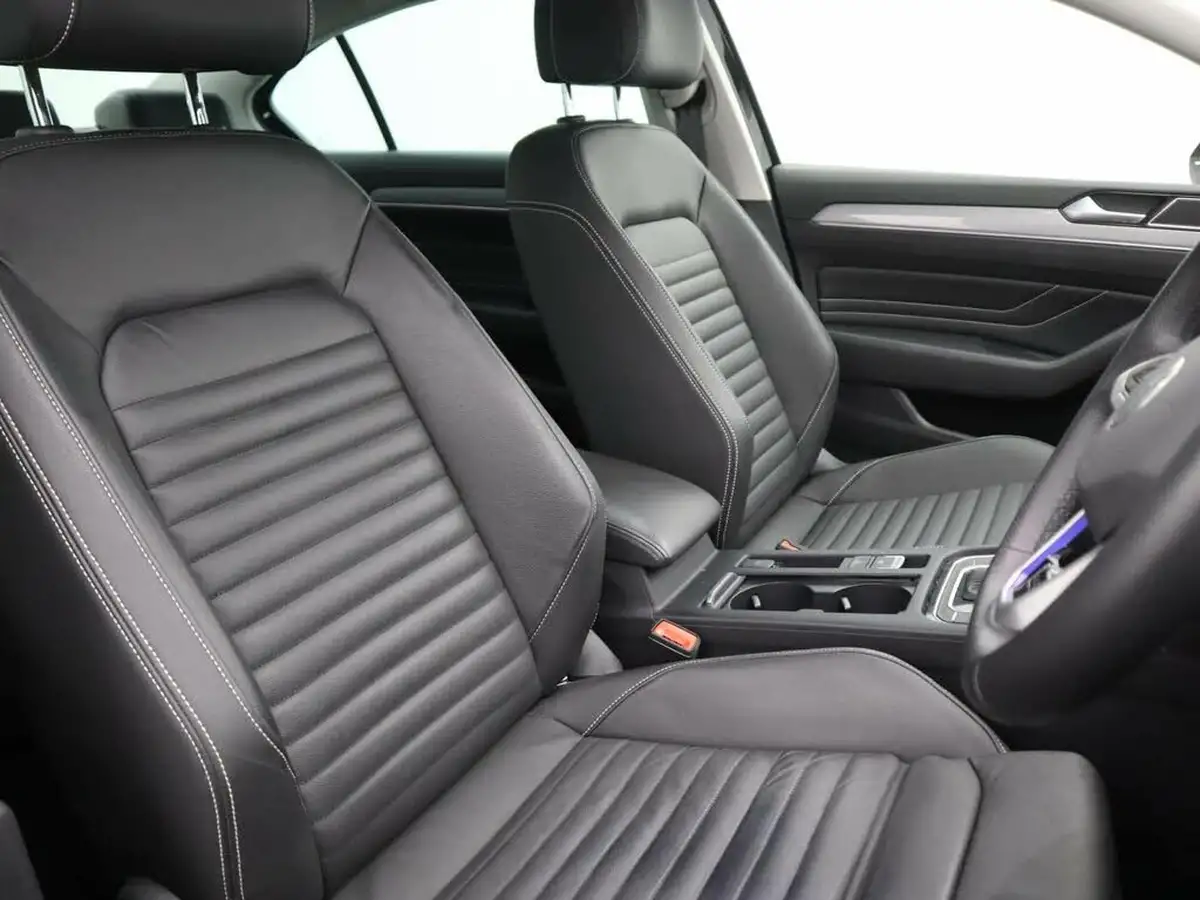 2021-volkswagen-passat-14-tsi-gte-saloon-4d-big-7