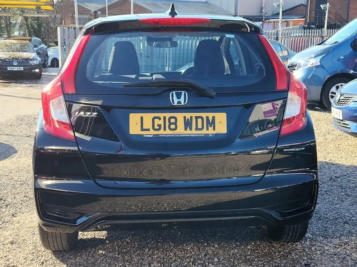 2018-honda-jazz-13-i-vtec-se-big-8