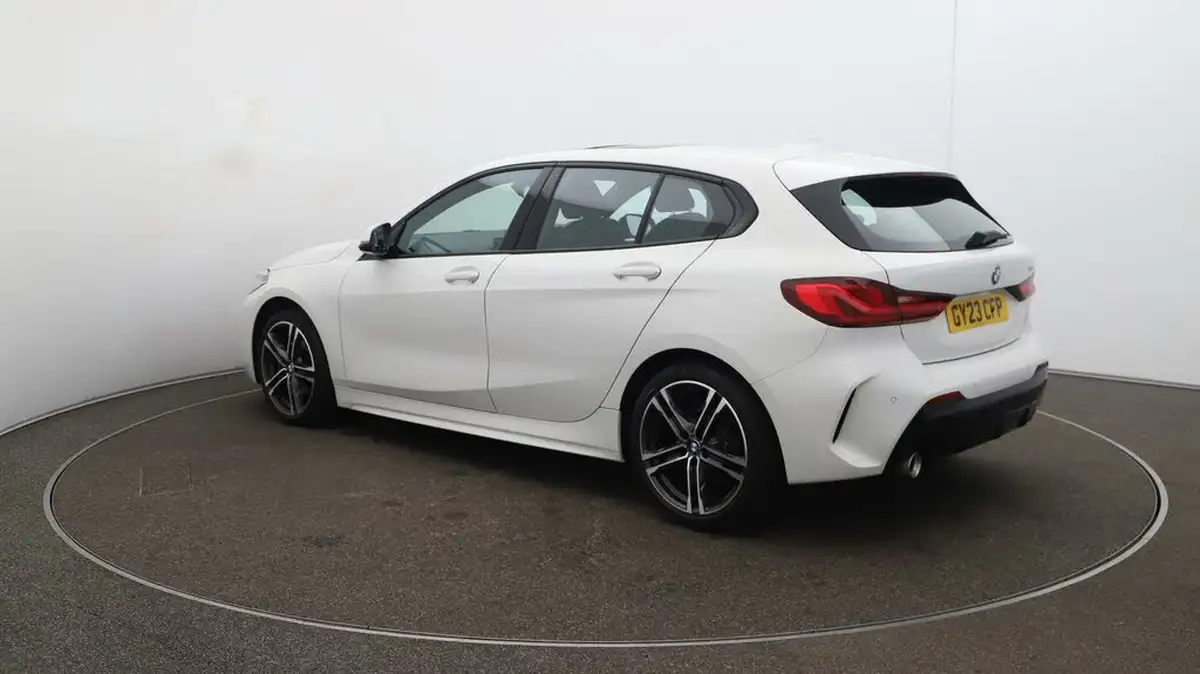 2023-bmw-1-series-15-118i-m-sport-lcp-dct-big-62