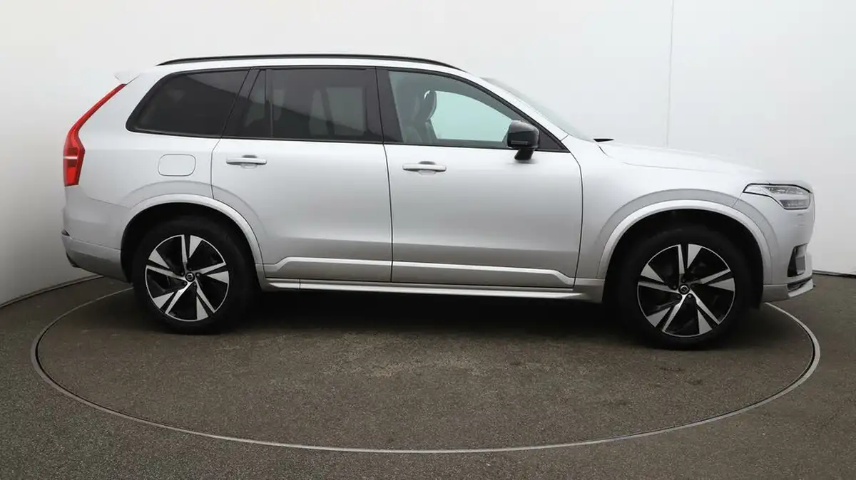 2019-volvo-xc90-20td-b5-r-design-big-43