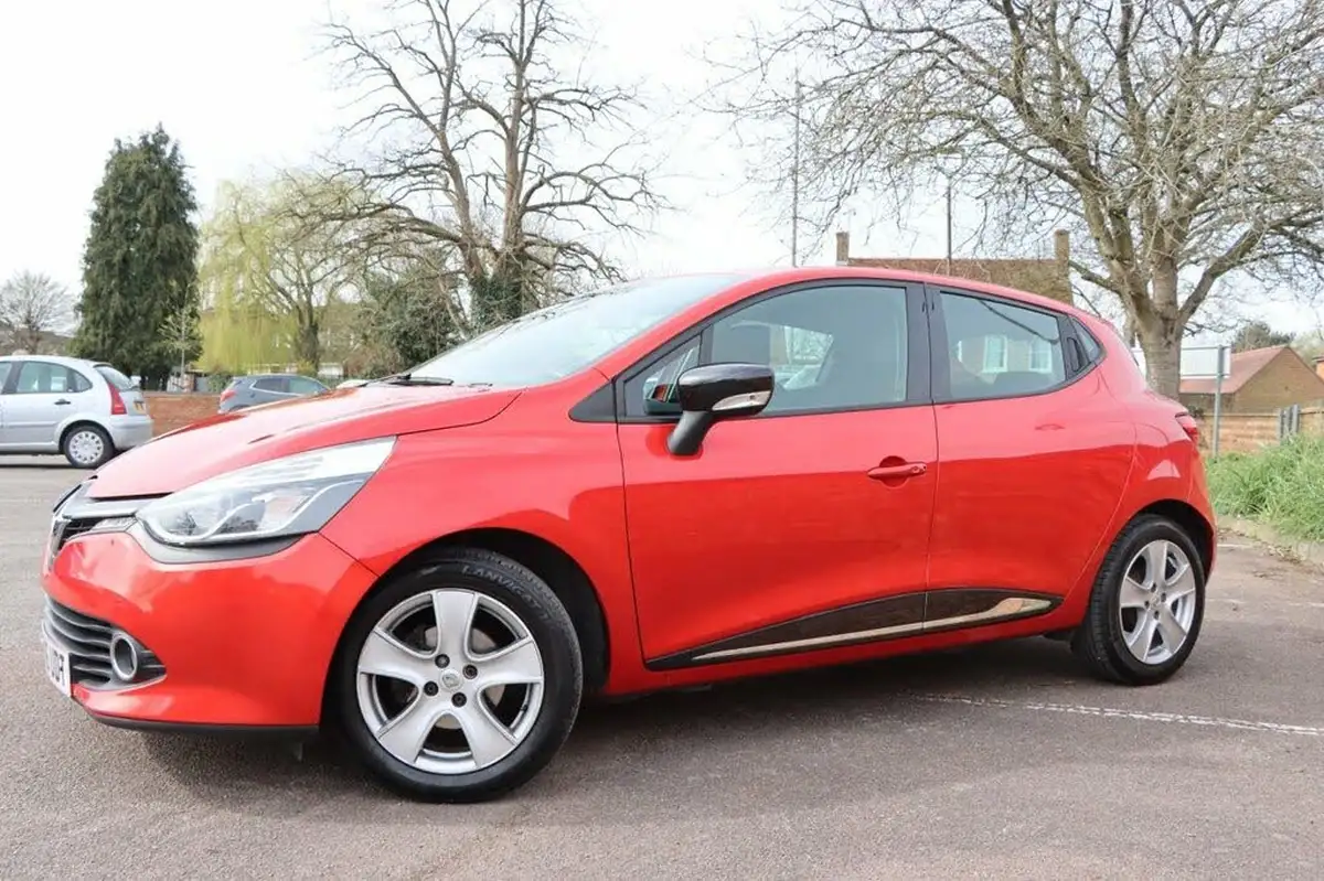 2016-renault-clio-09-tce-dynamique-nav-big-7