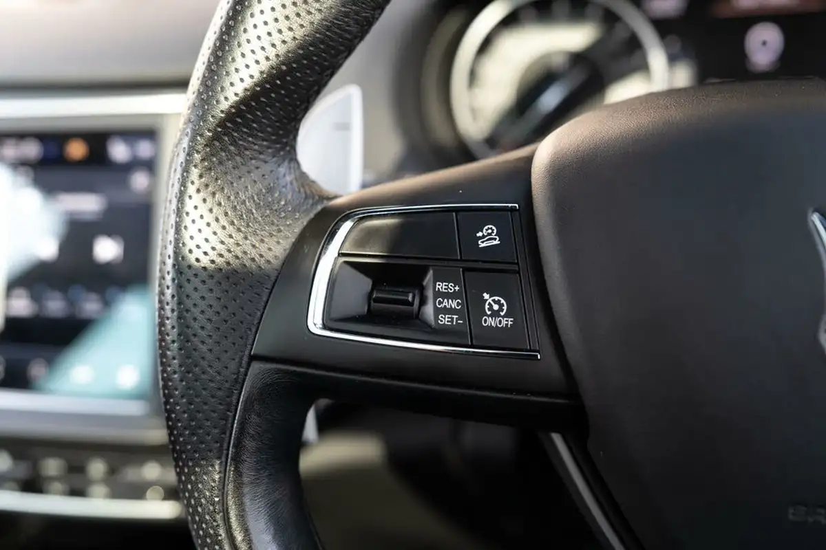 2021-maserati-levante-30-gransport-big-34