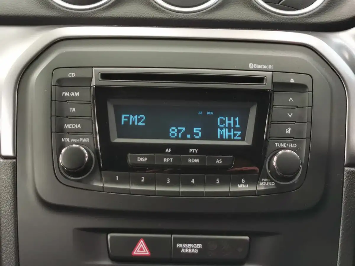 2019-suzuki-vitara-10-boosterjet-sz4-big-18
