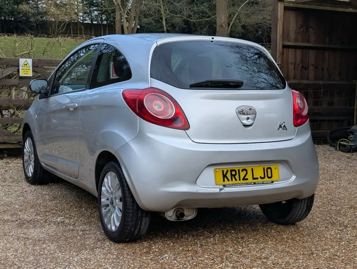 2012-ford-ka-12-zetec-69ps-ss-big-15
